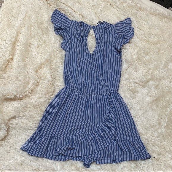 American Eagle Romper - Picture 2 of 3